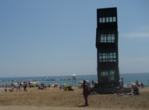 barceloneta, beach barcelona, beach sculpture barcelona